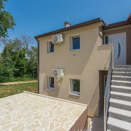 Dina Apartament Dajla