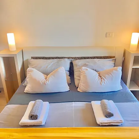 Dina Apartamento Dajla