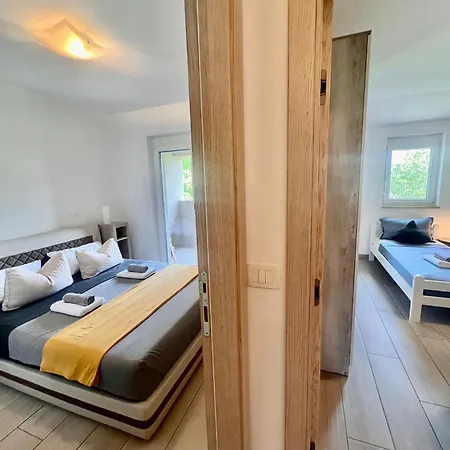 Dina Apartamento