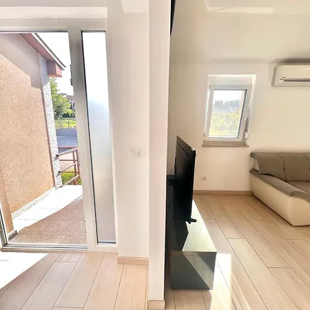Apartamento Dina *